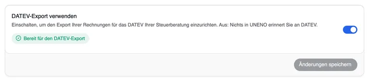 Die erste Karte: „DATEV-Export verwenden“ mit dem eingeschalteten Schalter, darunter der grüne Hinweis „Bereit für den DATEV-Export“ mit einem Häkchen; unten Änderungen speichern, noch grau.